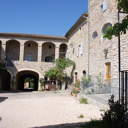 Les Jardins Du Mas Evesque Bed & Breakfast Rousson  Room photo