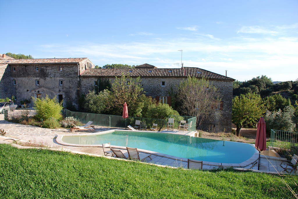 Les Jardins Du Mas Evesque Bed & Breakfast Rousson  Room photo